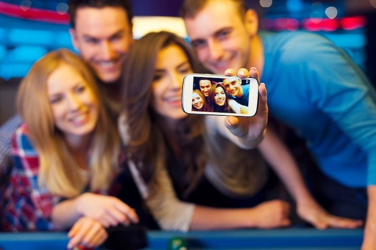 Antarmuka aplikasi mobile mega178 menampilkan pasar Liga 1 dan permainan live dealer